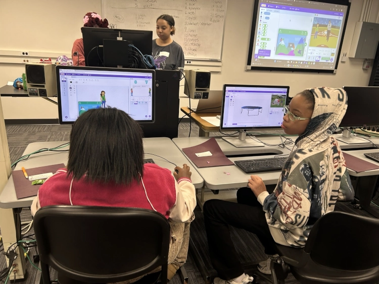 Student Assisting WiCyS